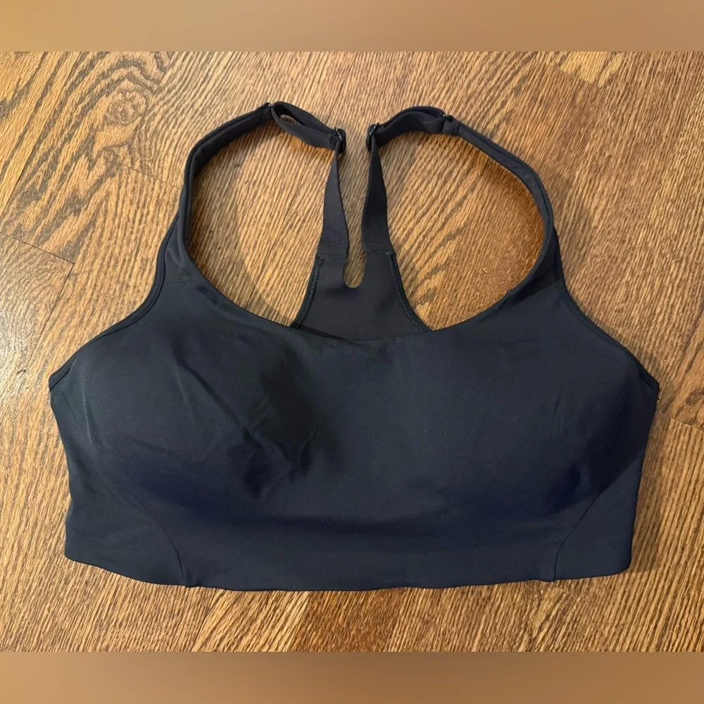 Lululemon All Powered Up Sports Bra - Picture 1 of 4